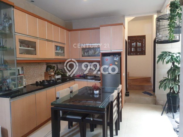 Hunian Elit LB 250m2 Siap Huni Desain Elegan di Tomang, Jakarta Barat Hunian Elit LB 250m2 Siap Huni Desain Elegan di Tomang, Jakarta Barat