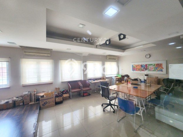 Ruko Dijual di Prime Area Jakarta Pusat Luas 570m2 Ruko Dijual di Prime Area Jakarta Pusat Luas 570m2