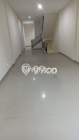 For Rent Ruko Area Komersial Kawasan Tanjung Duren, Luas 480m², Siap Operasi For Rent Ruko Area Komersial Kawasan Tanjung Duren, Luas 480m², Siap Operasi