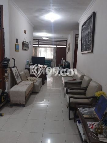 Rumah Elit Modern Siap Huni di Jelambar Jakarta Barat Rumah Elit Modern Siap Huni di Jelambar Jakarta Barat