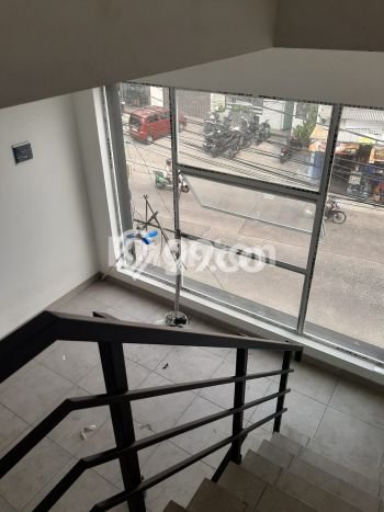 PROSPEK BAGUS! Ruko di Duri Kepa, Luas 210m², Tingkat ROI Tinggi PROSPEK BAGUS! Ruko di Duri Kepa, Luas 210m², Tingkat ROI Tinggi