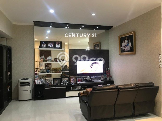 Disewakan! Rumah 4 Kamar Tidur &
3 Kamar Mandi di Sektor 9-Bintaro, Tangerang Selatan Disewakan! Rumah 4 Kamar Tidur &
3 Kamar Mandi di Sektor 9-Bintaro, Tangerang Selatan