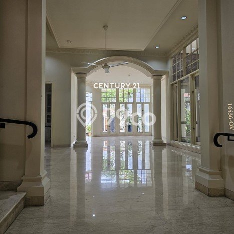 Disewakan Rumah Nyaman LT 600m2 / LB 800m2 di Kemang, Jakarta Selatan Disewakan Rumah Nyaman LT 600m2 / LB 800m2 di Kemang, Jakarta Selatan