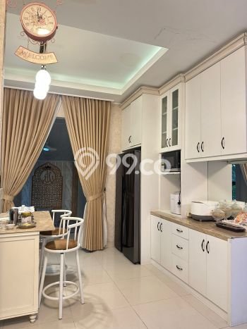Rumah Mewah LB 198m2 Siap Pakai Desain Elegan di Banjar Wijaya, Tangerang Rumah Mewah LB 198m2 Siap Pakai Desain Elegan di Banjar Wijaya, Tangerang