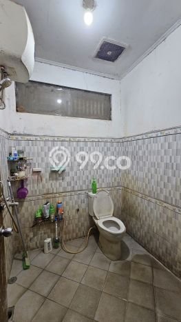 Dijual Rumah 4 Kamar Lokasi Strategis Bagus dan Strategis di Karawaci Dijual Rumah 4 Kamar Lokasi Strategis Bagus dan Strategis di Karawaci