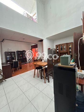 Dijual Rumah Strategis Bagus Punya 5 KT di Ciputat Tangerang Selatan SHM Dijual Rumah Strategis Bagus Punya 5 KT di Ciputat Tangerang Selatan SHM