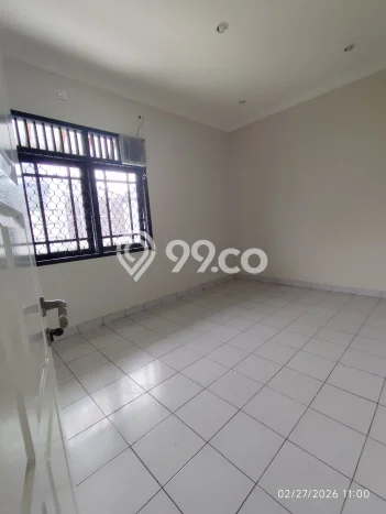 Disewakan Rumah Harga Terjangkau di BSD Giri Loka Tangerang dengan 5 KT Disewakan Rumah Harga Terjangkau di BSD Giri Loka Tangerang dengan 5 KT