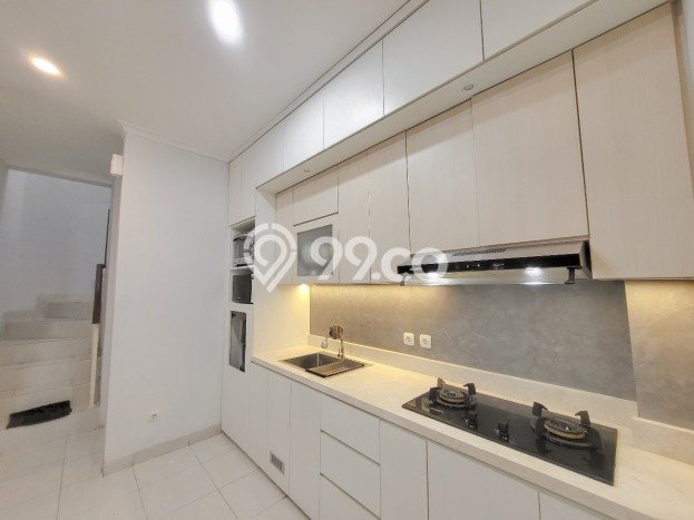 Jual Rumah Eksklusif 3 KT di Gading Serpong, Tangerang Jual Rumah Eksklusif 3 KT di Gading Serpong, Tangerang
