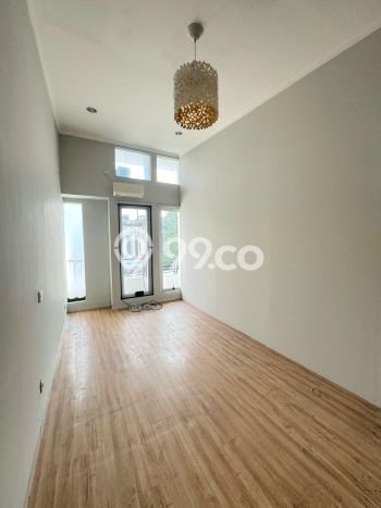 Dijual Rumah Eksklusif 2 KT di Gading Serpong, Tangerang Dijual Rumah Eksklusif 2 KT di Gading Serpong, Tangerang