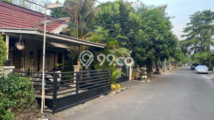 Jual Rumah Luas Elegan Dengan View Cantik di Sektor 3 - Bintaro, Tangerang Selatan Jual Rumah Luas Elegan Dengan View Cantik di Sektor 3 - Bintaro, Tangerang Selatan