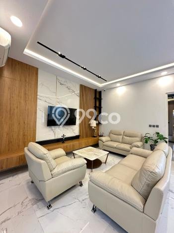 Hunian Mewah LB 200m2 Siap Huni Desain Elegan di Alam Sutera, Tangerang Hunian Mewah LB 200m2 Siap Huni Desain Elegan di Alam Sutera, Tangerang