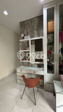 Jual Rumah Mewah Elegan Dengan View Eksklusif di Alam Sutera, Tangerang Jual Rumah Mewah Elegan Dengan View Eksklusif di Alam Sutera, Tangerang