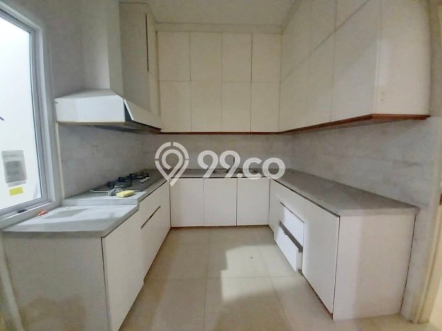 For Sale! Premium House LT 204m2 Desain Elegan di Gading Serpong For Sale! Premium House LT 204m2 Desain Elegan di Gading Serpong