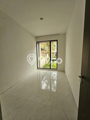 Siap Huni Rumah Mewah 4 Kamar di Cisauk Dekat ke Mana Saja Siap Huni Rumah Mewah 4 Kamar di Cisauk Dekat ke Mana Saja
