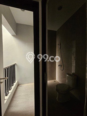 Siap Huni Rumah Mewah 4 Kamar di Cisauk Dekat ke Mana Saja Siap Huni Rumah Mewah 4 Kamar di Cisauk Dekat ke Mana Saja