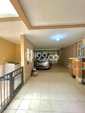 Ready to Use! Luxury House LT 240m2 Desain Modern di Sutera Onix Alam Sutera Ready to Use! Luxury House LT 240m2 Desain Modern di Sutera Onix Alam Sutera