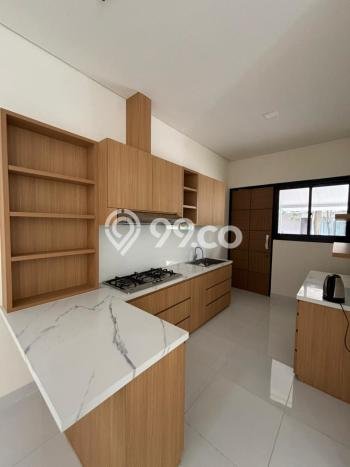 For Sale! Luxury House LT 174m2 Desain Elegan di BSD Eminent For Sale! Luxury House LT 174m2 Desain Elegan di BSD Eminent
