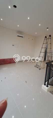 Ruko di , Luas 117m2m², Disewakan, Area Bisnis, Ready Usaha Ruko di , Luas 117m2m², Disewakan, Area Bisnis, Ready Usaha
