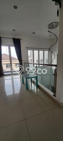 Disewakan! Rumah 4 Kamar Tidur &
4 Kamar Mandi di BSD Bukit Golf, Tangerang Disewakan! Rumah 4 Kamar Tidur &
4 Kamar Mandi di BSD Bukit Golf, Tangerang
