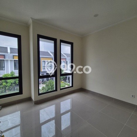 Jual Rumah Eksklusif 2 KT di Gading Serpong, Tangerang Jual Rumah Eksklusif 2 KT di Gading Serpong, Tangerang