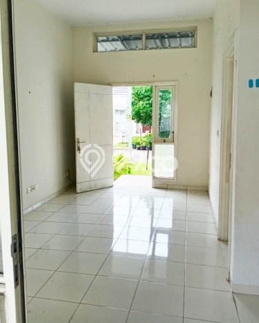 Dijual Hunian Rumah Terawat 2 Kamar di Suvarna Sutera, Tangerang Dijual Hunian Rumah Terawat 2 Kamar di Suvarna Sutera, Tangerang