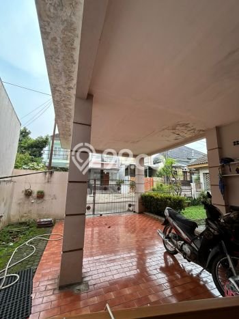 Dijual Rumah Strategis Bagus Punya 5 KT di Ciputat Tangerang Selatan SHM Dijual Rumah Strategis Bagus Punya 5 KT di Ciputat Tangerang Selatan SHM