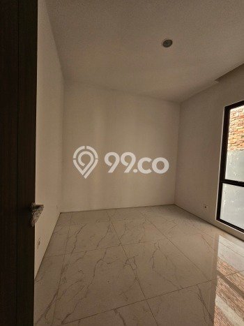 Siap Huni Rumah Mewah 4 Kamar di Cisauk Dekat ke Mana Saja Siap Huni Rumah Mewah 4 Kamar di Cisauk Dekat ke Mana Saja