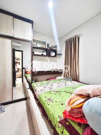 Hunian Cantik Modern Lb 95m2 di BSD, Tangerang Selatan Hunian Cantik Modern Lb 95m2 di BSD, Tangerang Selatan
