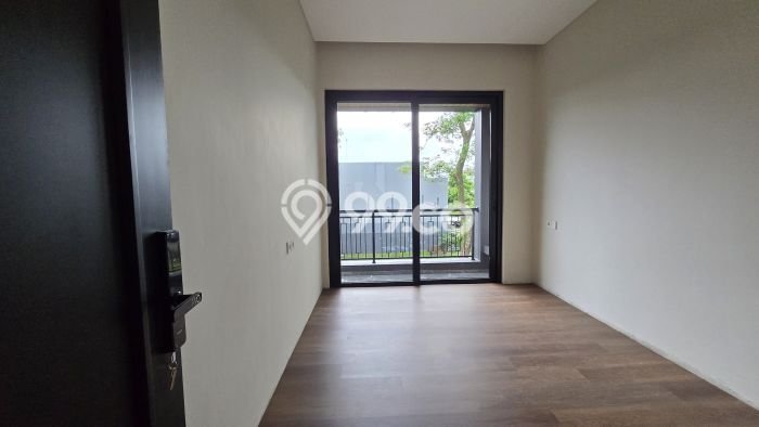 Ready to Use! Premium House LT 203m2 Desain Modern di BSD Foresta Ready to Use! Premium House LT 203m2 Desain Modern di BSD Foresta