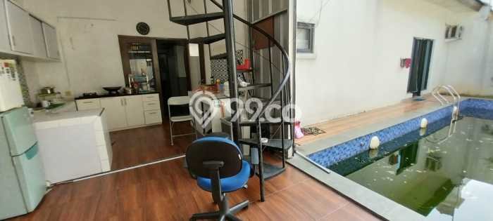 Dijual Rumah Premium dengan Fasilitas Sekitar Lengkap di Cilandak, Jakarta Selatan Dijual Rumah Premium dengan Fasilitas Sekitar Lengkap di Cilandak, Jakarta Selatan