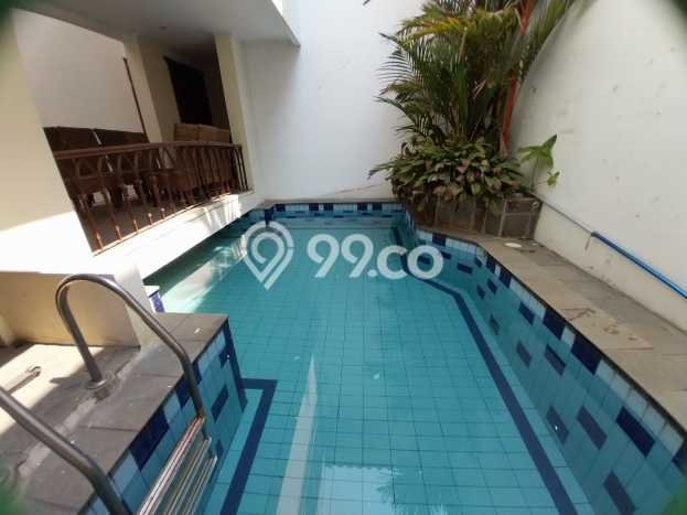 Jual Rumah Mewah Elegan Dengan View Eksklusif di Cinere, Jakarta Selatan Jual Rumah Mewah Elegan Dengan View Eksklusif di Cinere, Jakarta Selatan