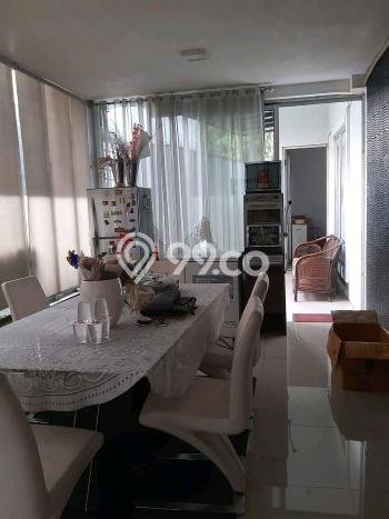 Properti Nyaman 4 KT LT 203m2m² di Pancoran, Jakarta Selatan Properti Nyaman 4 KT LT 203m2m² di Pancoran, Jakarta Selatan