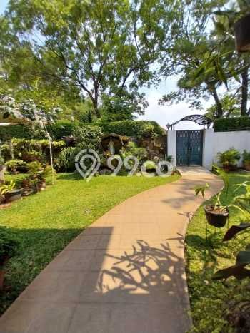 Dijual Rumah Mewah Exclusive di Ciputat Timur, Tangerang Selatan Dijual Rumah Mewah Exclusive di Ciputat Timur, Tangerang Selatan