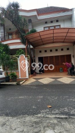 Jual Rumah Mewah Elegan Dengan View Cantik di Pondok Kelapa, Jakarta Timur Jual Rumah Mewah Elegan Dengan View Cantik di Pondok Kelapa, Jakarta Timur