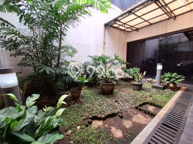 Rumah Mewah Semi Furnish Dibatu Ampar Condet Jakarta Timur Rumah Mewah Semi Furnish Dibatu Ampar Condet Jakarta Timur