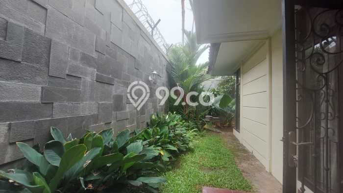 Dijual Rumah Premium dengan Fasilitas Sekitar Komplit di Ciracas, Jakarta Timur Dijual Rumah Premium dengan Fasilitas Sekitar Komplit di Ciracas, Jakarta Timur