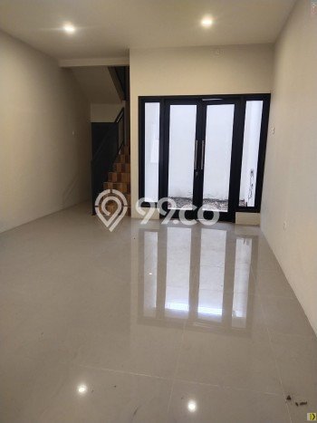For Sale Hunian Rumah Nyaman 3 Kamar di Pondok Indah, Jakarta Selatan For Sale Hunian Rumah Nyaman 3 Kamar di Pondok Indah, Jakarta Selatan