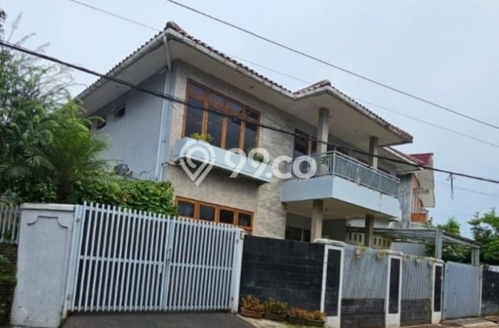 Rumah Elit Modern Tanpa Renovasi di Warung Buncit Jakarta Selatan Rumah Elit Modern Tanpa Renovasi di Warung Buncit Jakarta Selatan