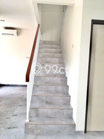 Rumah Strategis Minimalis Lb 125m2 di Duren Sawit, Jakarta Timur Rumah Strategis Minimalis Lb 125m2 di Duren Sawit, Jakarta Timur