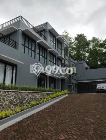 Jual Rumah Mewah Elegan Dengan View Eksklusif di Sentul City, Bogor Jual Rumah Mewah Elegan Dengan View Eksklusif di Sentul City, Bogor