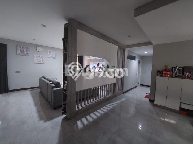 For Sale! Luxury House LT 299m2 Desain Elegan di Sentul City For Sale! Luxury House LT 299m2 Desain Elegan di Sentul City