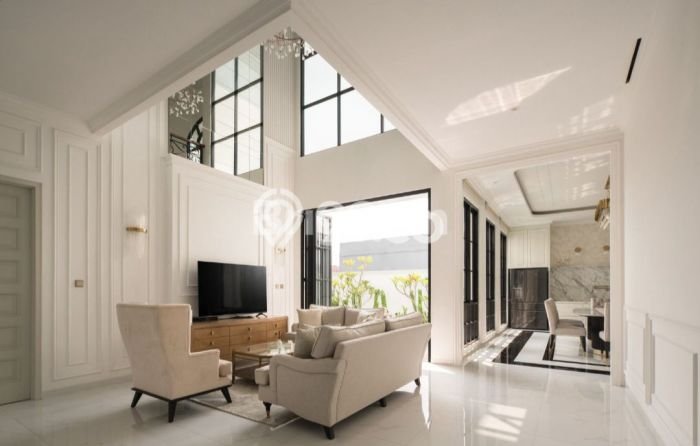 Rumah Elit Modern Tanpa Renovasi di Sentul City Bogor Rumah Elit Modern Tanpa Renovasi di Sentul City Bogor