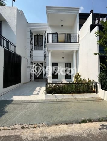 Jarang Ada! Rumah Sewa 3 Kamar Bagus Siap Huni Sentul City Jarang Ada! Rumah Sewa 3 Kamar Bagus Siap Huni Sentul City