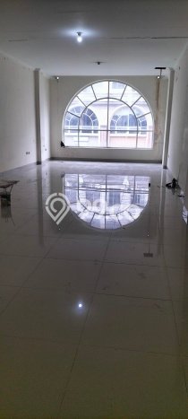LOKASI STRATEGIS! Ruko Disewakan Kawasan Green Lake City, Luas 240m², Area Bisnis LOKASI STRATEGIS! Ruko Disewakan Kawasan Green Lake City, Luas 240m², Area Bisnis