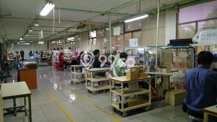 Gudang bagus disewakan di Serpong Tangerang Selatan dengan LB 5000m2 harga sewa terbaik Gudang bagus disewakan di Serpong Tangerang Selatan dengan LB 5000m2 harga sewa terbaik
