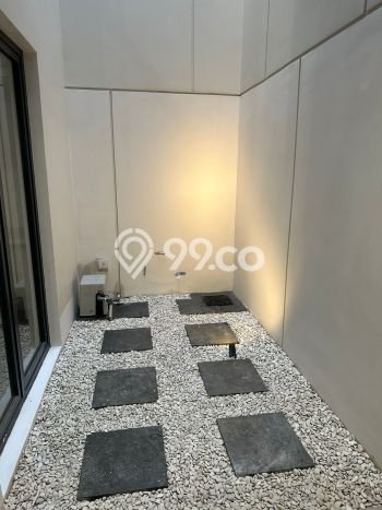 Disewakan! Rumah 3 Kamar Tidur &
2 Kamar Mandi di BSD City, Tangerang Disewakan! Rumah 3 Kamar Tidur &
2 Kamar Mandi di BSD City, Tangerang