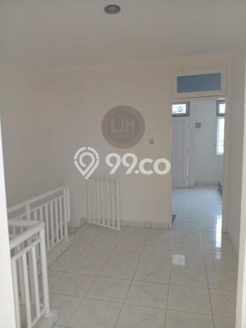 Rumah Asri di Kembangan, 3 KT, LT 90m² Bangunan 110m² Rumah Asri di Kembangan, 3 KT, LT 90m² Bangunan 110m²