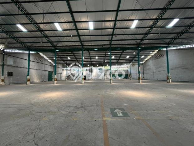 PRIME LOCATION! Gudang di Serpong, Luas 4200m², Area Ramai, Ready Untuk Digunakan PRIME LOCATION! Gudang di Serpong, Luas 4200m², Area Ramai, Ready Untuk Digunakan