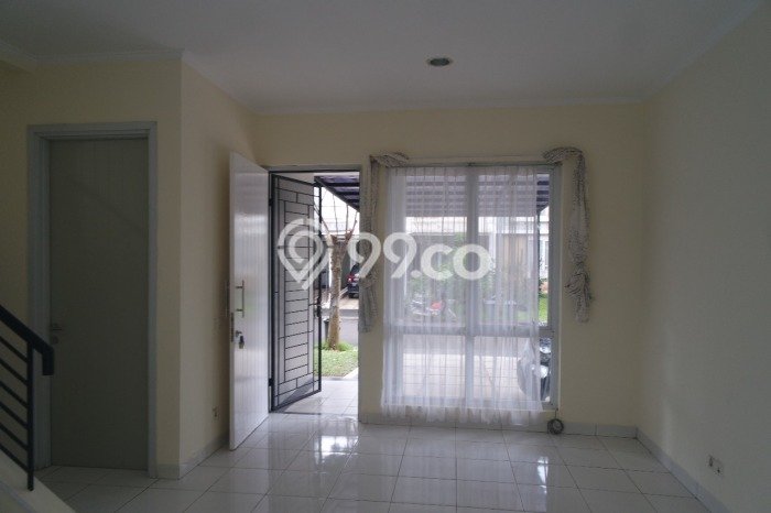 Jarang Ada! Rumah Sewa 3 Kamar Bagus Siap Huni BSD Jarang Ada! Rumah Sewa 3 Kamar Bagus Siap Huni BSD
