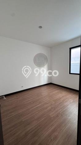 RECOMMENDED! Rumah di BSD City, 4 KM, Lokasi Strategis, LT 128m2m² LB 166m2m² RECOMMENDED! Rumah di BSD City, 4 KM, Lokasi Strategis, LT 128m2m² LB 166m2m²